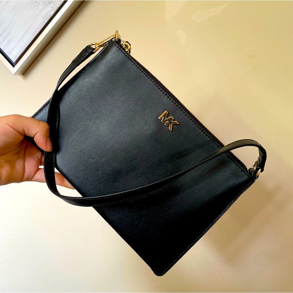 Michael Kors Medium Leather Convertible Pouch